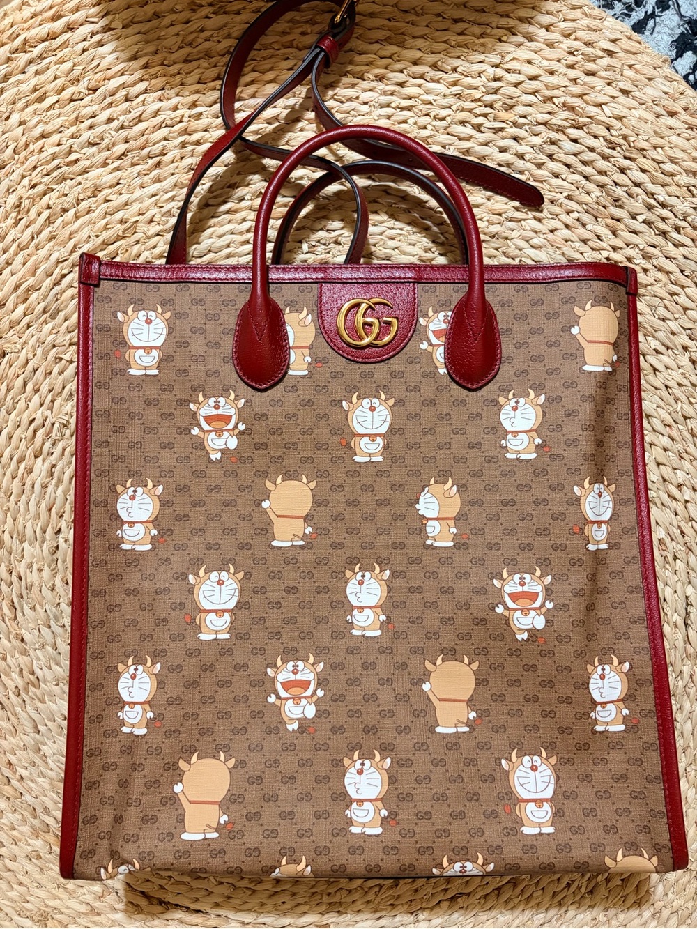 GuccixDORAEMON Vintage Mini GG Supreme Monogram Medium Tote Bag Beige Cherry Red - Picture 1 of 16